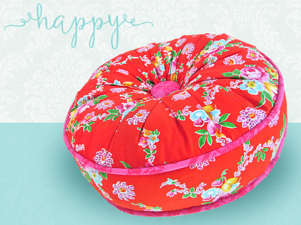 Sewing Tutorial | Round Piped Pillow with Gathered Top