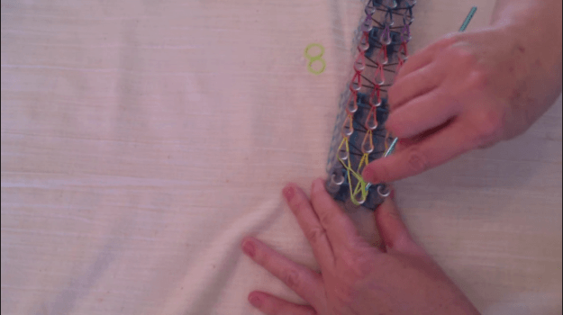 Closing the Bracelet | How to Make a Colorful Loom Bracelet